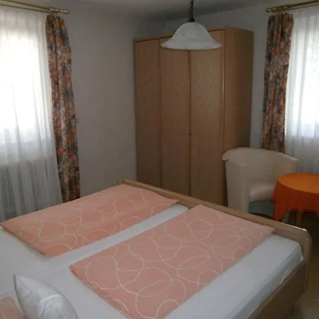 Gaestehaus Fischerhaeusle בית הארחה