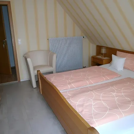 Gaestehaus Fischerhaeusle בית הארחה 3*